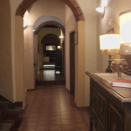Hotel Borgo Antico Биббьена Экстерьер фото