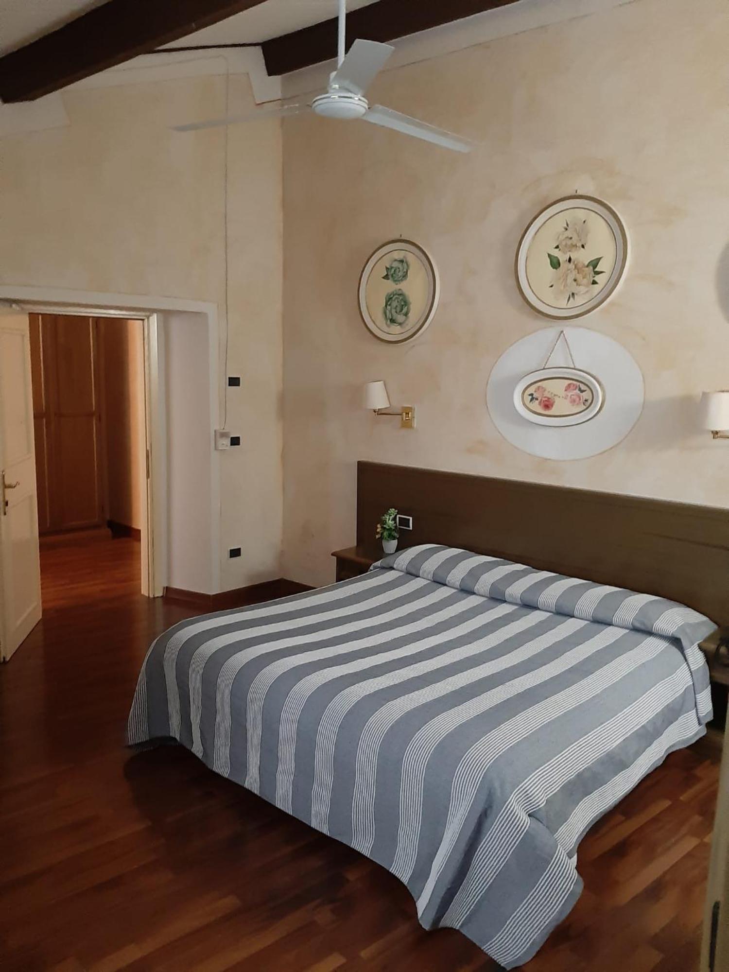 Hotel Borgo Antico Биббьена Экстерьер фото