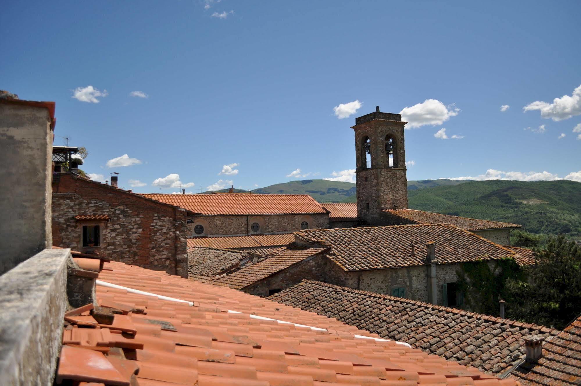 Hotel Borgo Antico Биббьена Экстерьер фото